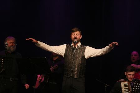 Jure Počkaj s Pozabljenim orkestrom 21 FOTO LJUBO VUKELIČ